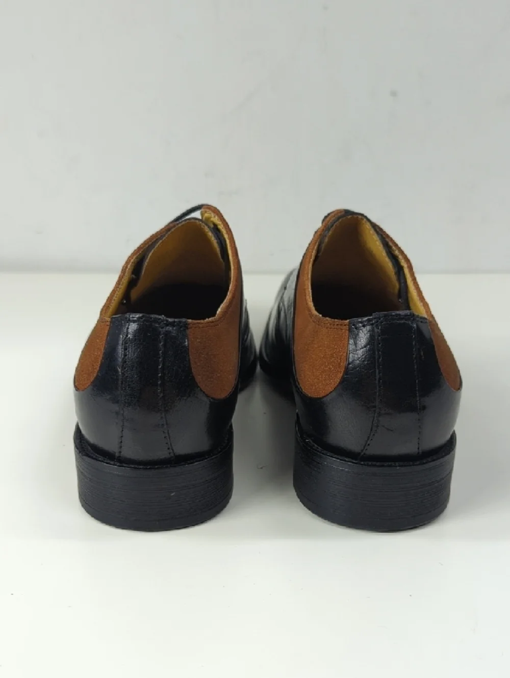New Stacy Adams Hewlett Wingtip Oxford in Black Leather Size 8.5